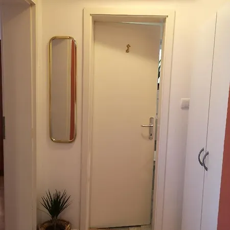 דירה With Parking Space - Rab - 5071 *
