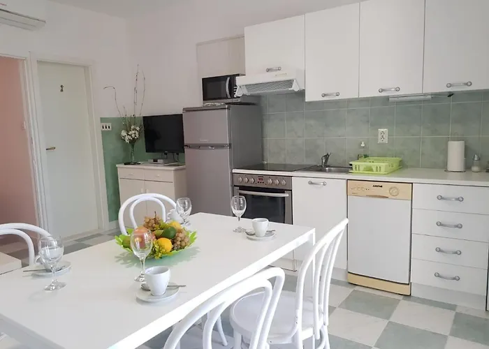 Appartement With Parking Space - Rab - 5071